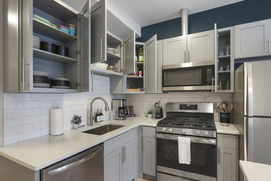 Building Photo - 4934 Kingston Ave