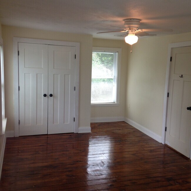 Building Photo - 5 Six Hundred Rd