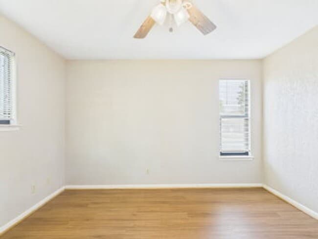 Building Photo - 298 Friendship Ln