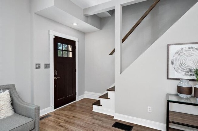 Building Photo - 5377 Reber Pl