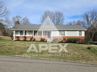 Building Photo - Beautiful 4 Bd 2/Ba + Bonus Rm, Basement R...