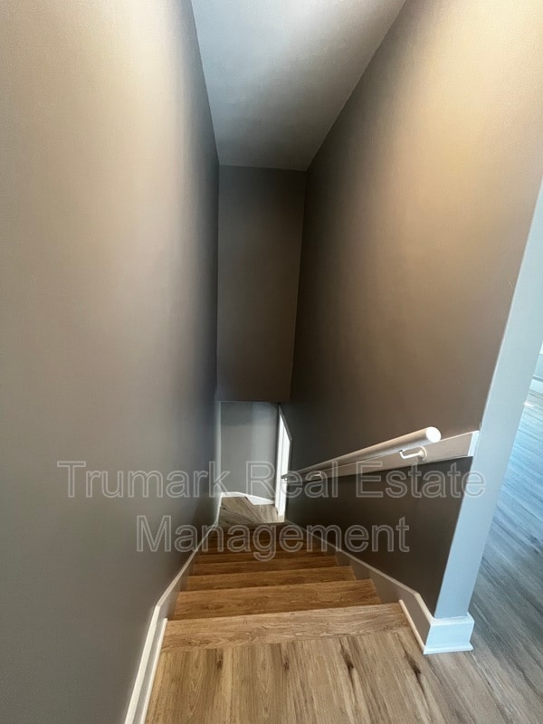 Building Photo - 1349 E Elizabeth St