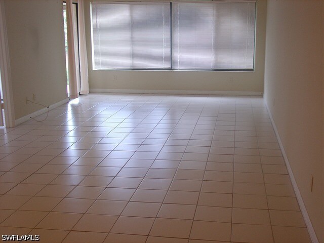 Building Photo - 110 Cypress Way E
