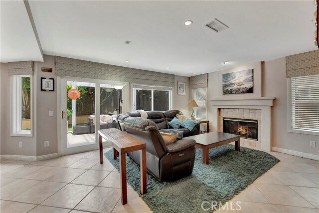 Building Photo - 23941 Frigate Dr