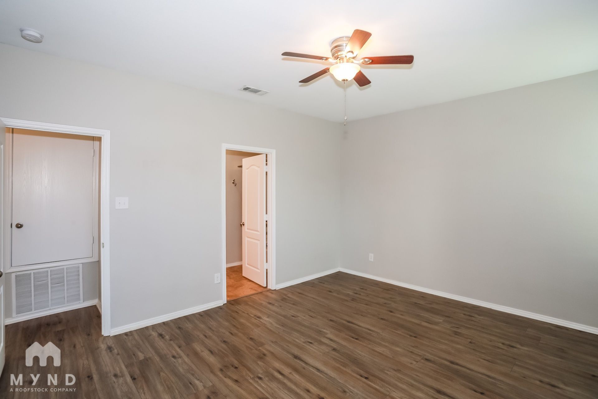 Building Photo - 1619 Kawati Way