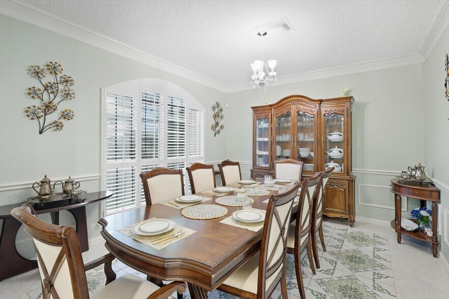 Building Photo - 2014 Rumson Dr