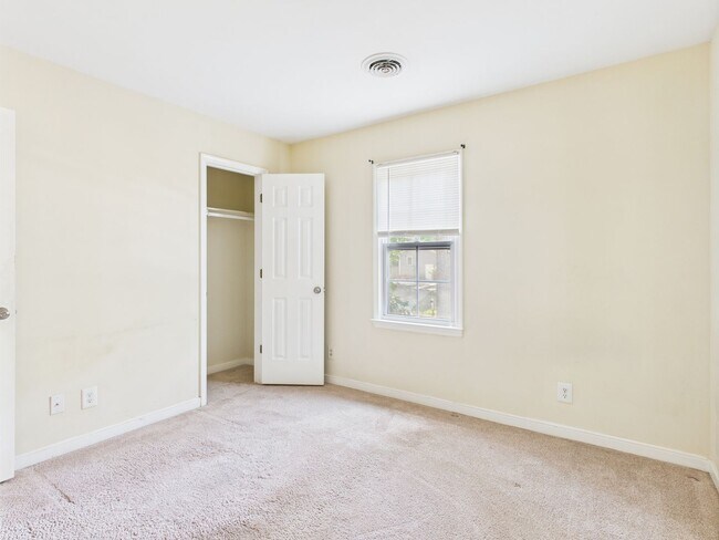 Building Photo - 9106 Barnwell Cir