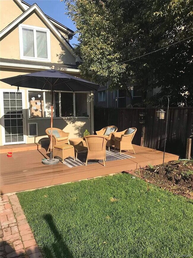 Building Photo - "Charming 4-Bed Oasis with 2.5 Baths in the Heart of Denver!"