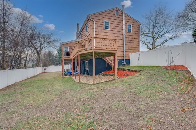 Building Photo - 4BR/3.5BR Home in Hartsdale