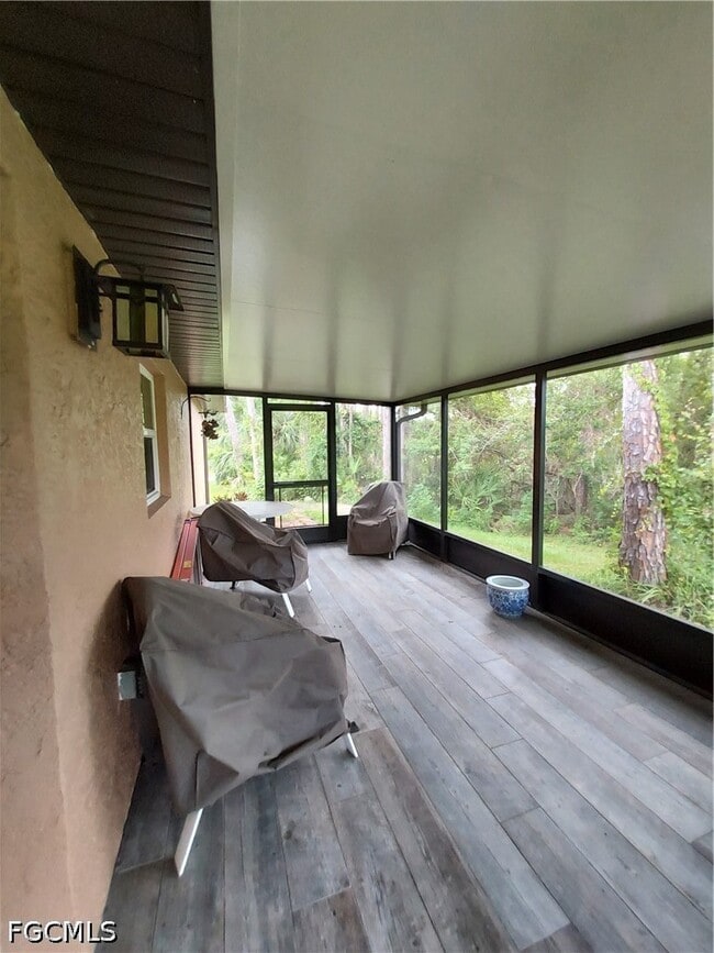 Building Photo - 3241 Tropicaire Blvd