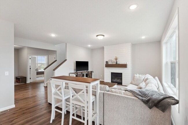 Building Photo - 2442 Buffalo Ridge Dr
