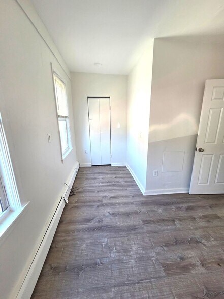 Building Photo - 91-99 Ives Street