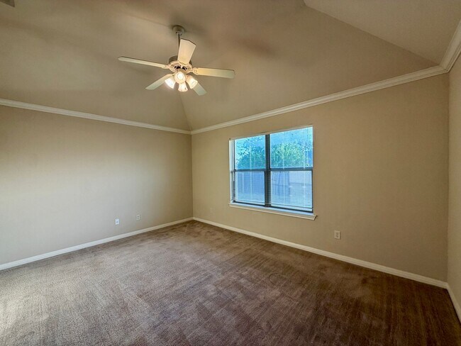 Building Photo - 602 Park Wood Circle