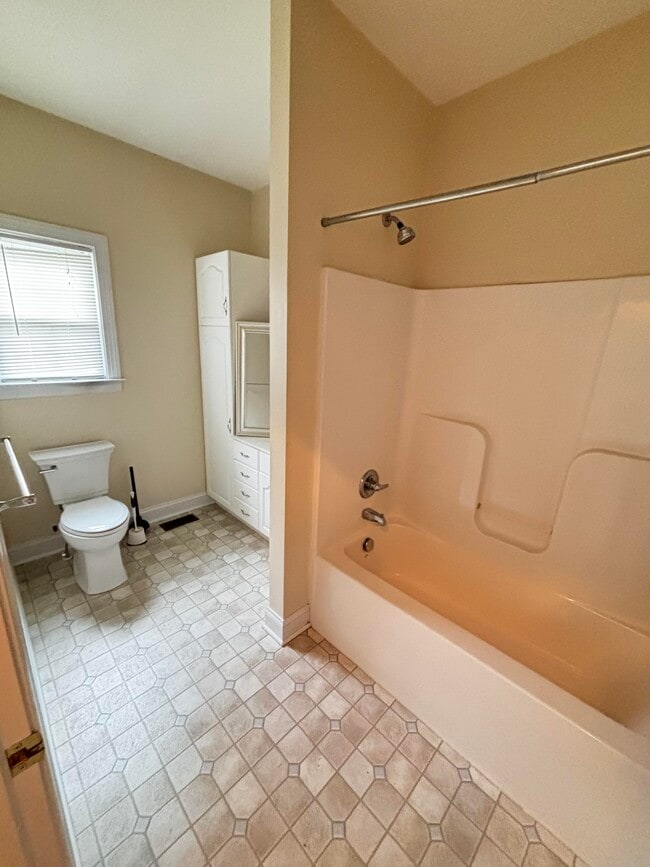 Building Photo - 14116 Spruce Ave