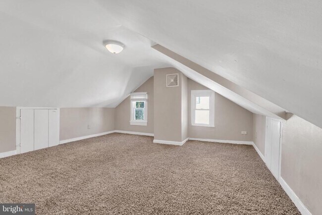 Building Photo - 19 Pleasant St