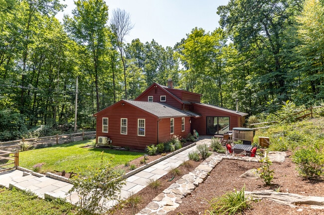 Primary Photo - 41 Frenchmans Rd