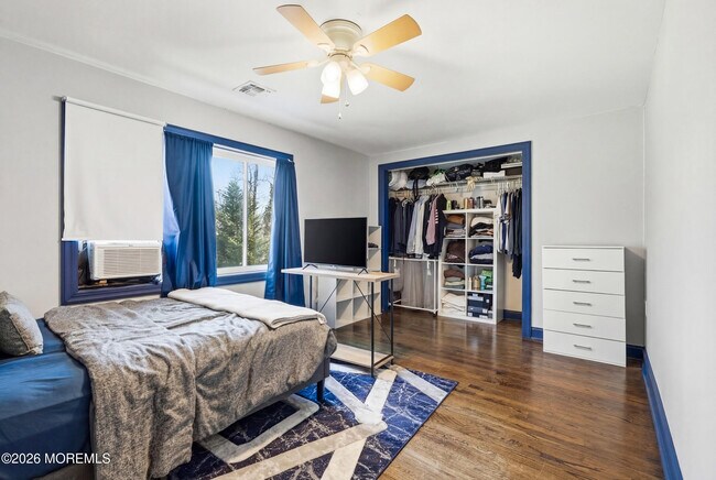 Building Photo - 19 Carole Dr