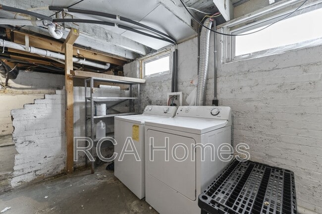 Building Photo - 1120 Orange St