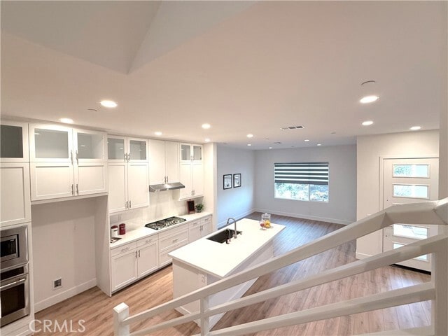 Building Photo - 273 Novel