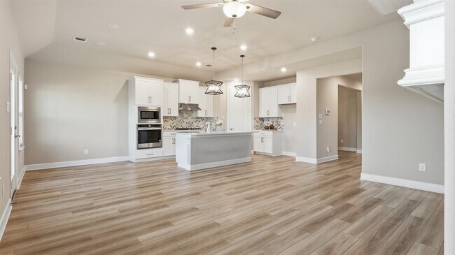 Building Photo - 21450 Petherton Dr