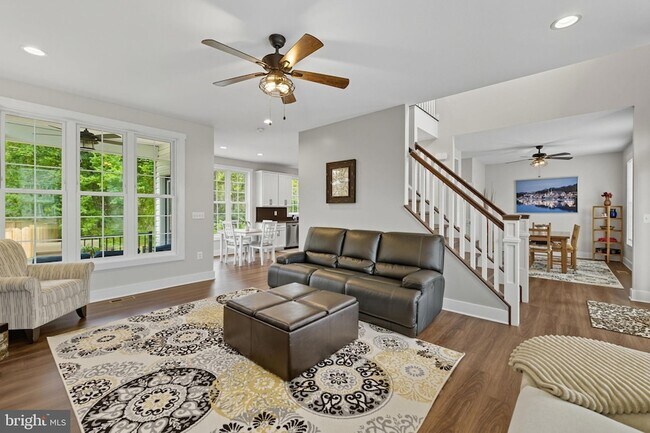 Building Photo - 8193 Major Watters Ct