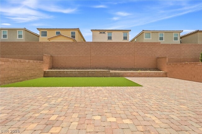 Building Photo - 3765 Osiris Ave