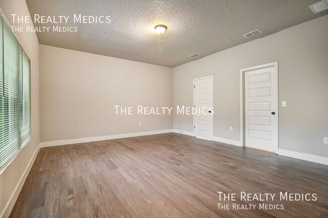 Building Photo - 1493 Hayworth Cir NW