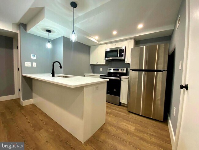 Building Photo - 3126 16th St NW