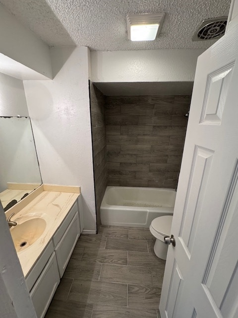 Building Photo - 201 York St