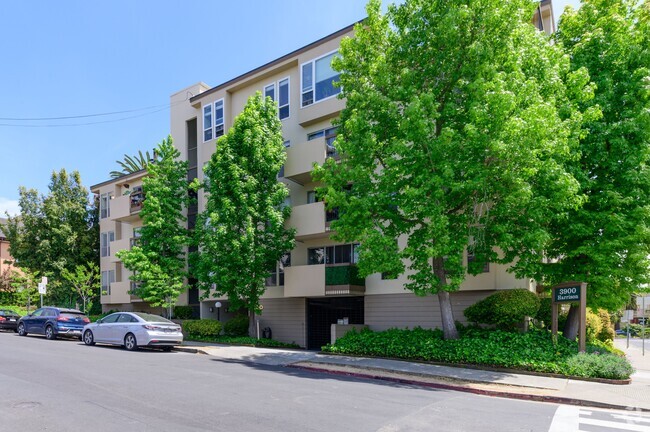 Building Photo - Bayo Vista Apartments