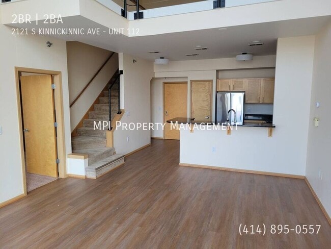 Building Photo - 2121 S Kinnickinnic Ave