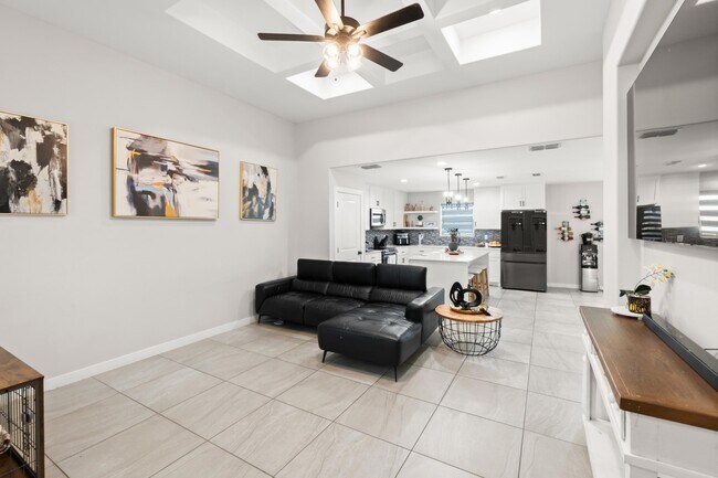 Building Photo - 5418 Travesia Ct
