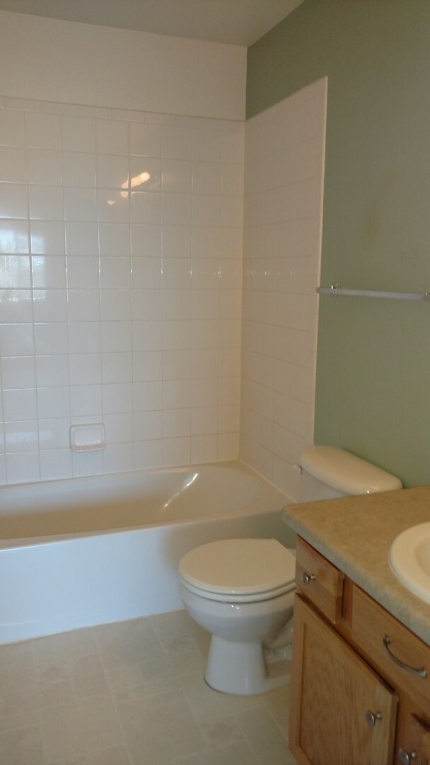 Building Photo - Beautiful and Spacious 3 Bed Condo in SE Fort Collins