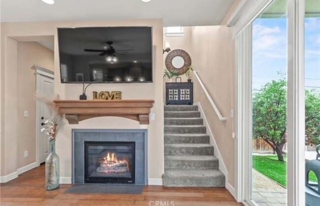 Building Photo - Charming 3 bed/2.5 Bath Home with Office