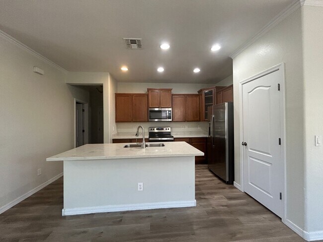 Building Photo - 4425 E Los Altos Dr