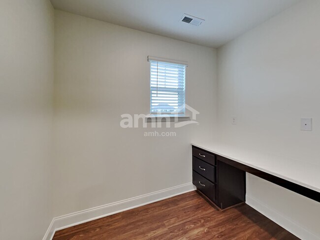 Building Photo - 2200 Brook Enclave Trail