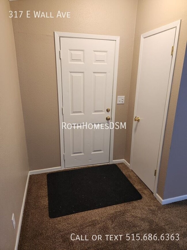 Building Photo - 317 E Wall Ave