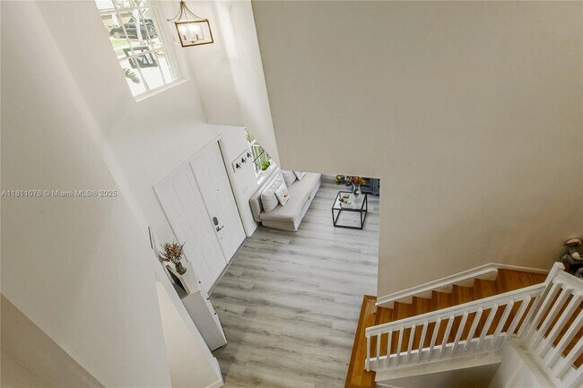 Building Photo - 4322 Fox Ridge Dr