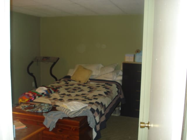 Building Photo - 117 Wilkes St