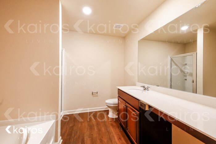 Building Photo - 1067 Pilgrim Ln