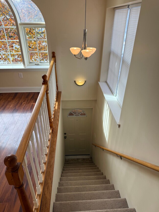 Building Photo - 1665 Central Ave