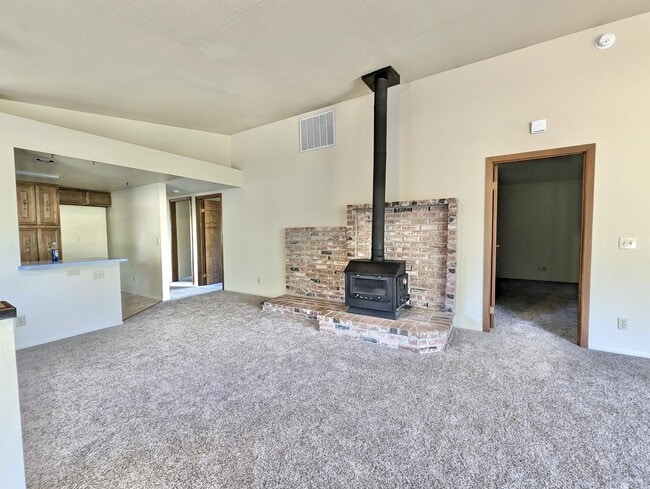 Building Photo - 16481 Tony Ct