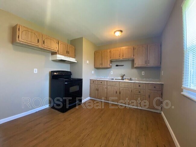 Building Photo - 76 Prugh Ave