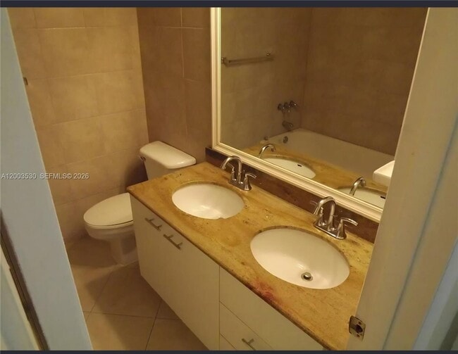 Building Photo - 6709 N Kendall Dr