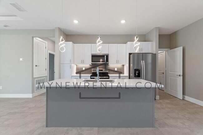 Building Photo - Deposit-Free! Modern, energy efficient hom...