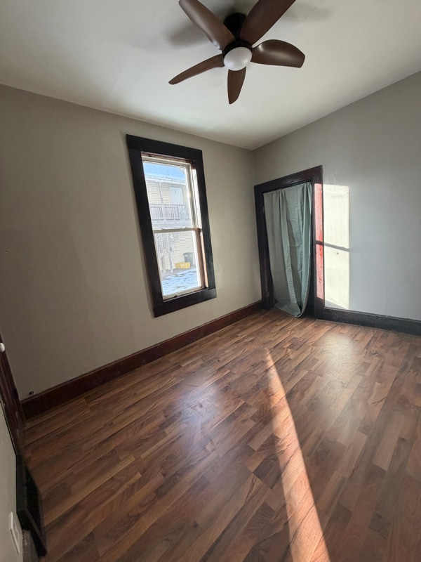 Building Photo - 489 Almond St