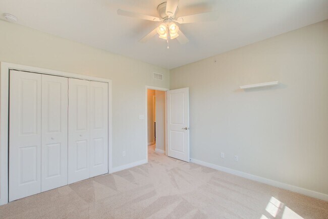 Building Photo - 609 Fishers Ct