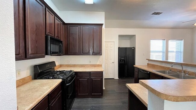 Building Photo - 5112 Bald Cypress Ln