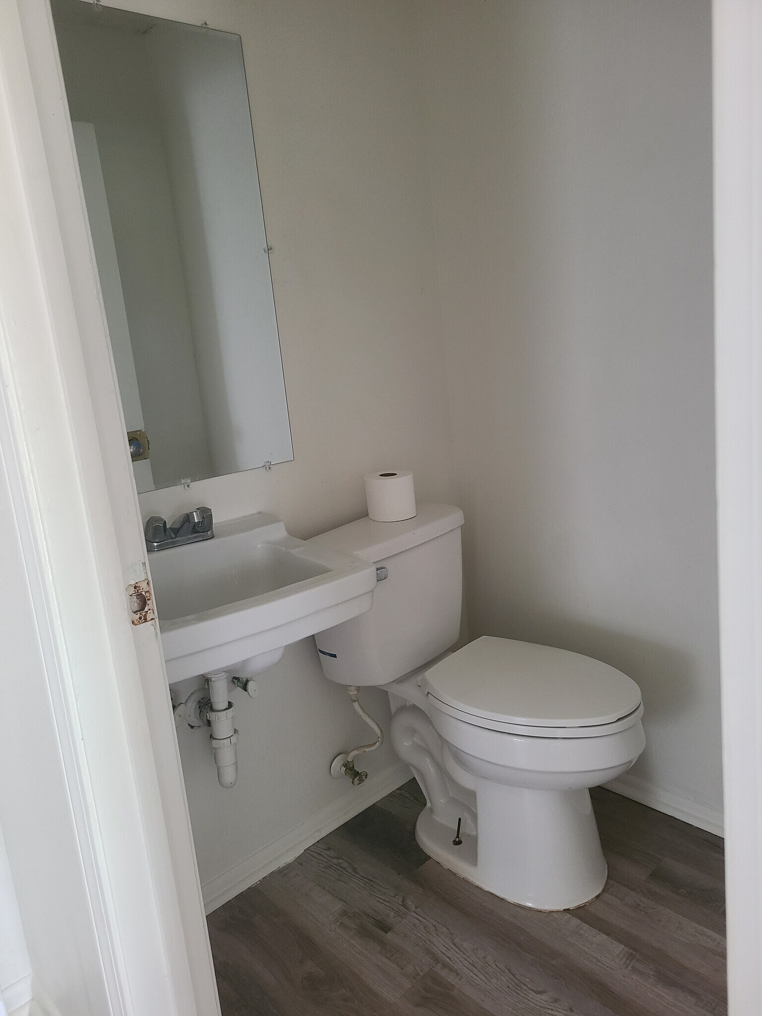 Half Bath - 11625 Sherwood Valley Ct
