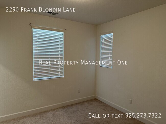 Building Photo - 2290 Frank Blondin Ln